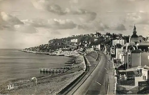 France Le Havre Boulevard Albert I et vue de la Heve