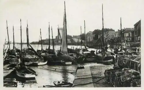 France Les Sables d'Olonne (Vendee) - Le Port