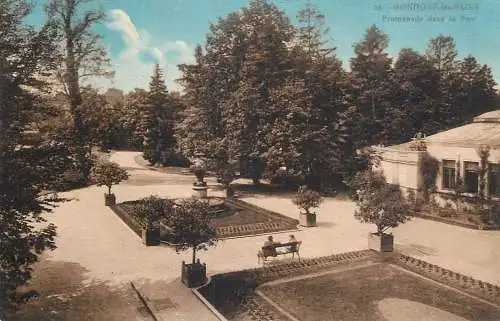 Luxembourg  cpa Mondorf-les-Bains l'entree du parc