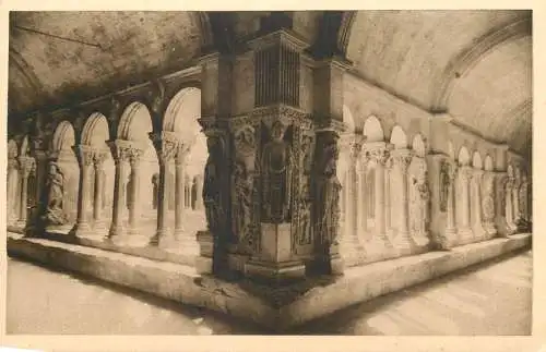 France cpa Arles sur Rhone cathedrale St. Trophime