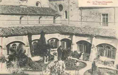France cpa La trappe d' Aiguebelle Preau du Cloitre