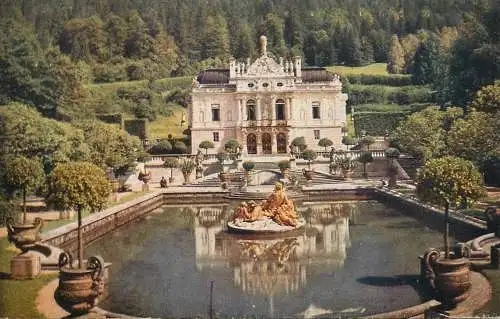 Germany Konigliche Schloss Linderhof main facade with fountain