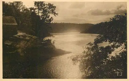 France Riviere de l'Odet Pors Gwin au clair de lune