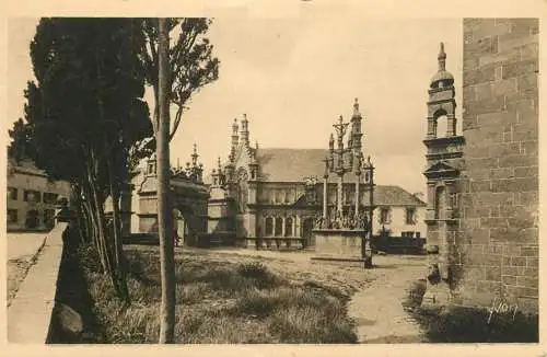 France St Thegonnec (Finistere) Le Calvaire & l'Ossuaire XVII siecle