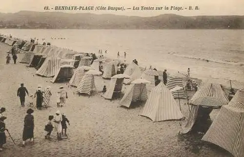 France Hendaye-Plage (Cote-Basque) Tentes sur la Plage