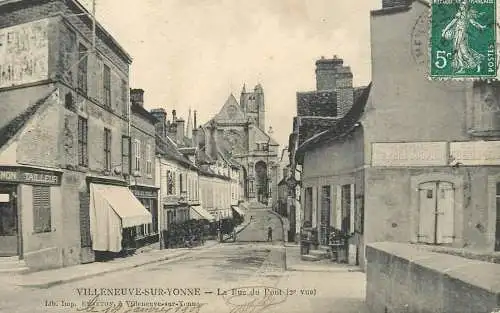 France Villeneuve-sur-Yonne Rue du Pont