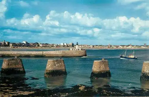 France Les Sables d'Olonne (Vendee) - Entree du port et & la plage