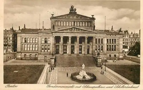 Germany Gendarmenmarket mit Schauspielhaus und Schillerdenkmal