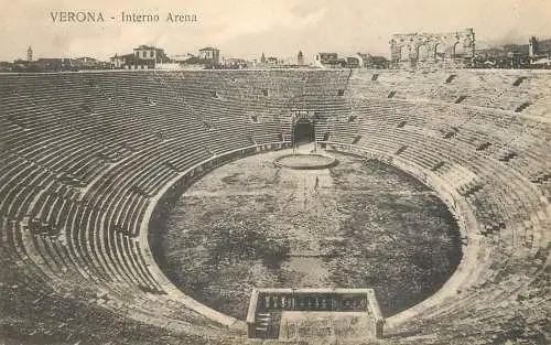 Italy Verona interno di Arena