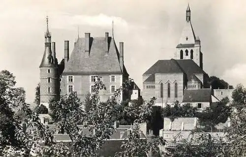 France cpsm Gien Loiret le chateau et l' Eglise