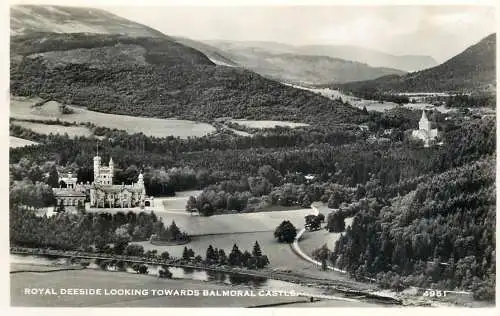 British castles architecture Balmoral castle Royal Deeside