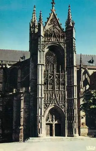 France Limoges (Haute-Vienne) La Cathedrale St Etienne Portail St Jean
