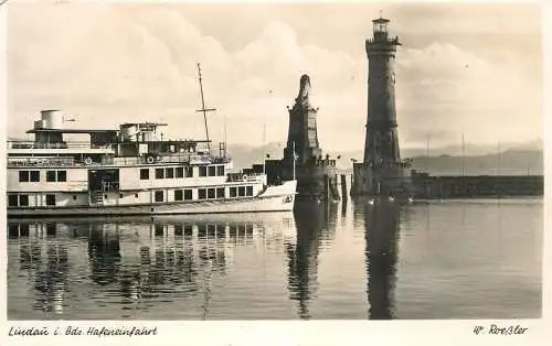 Germany Lindau im Bodensee Hafeninfahrt