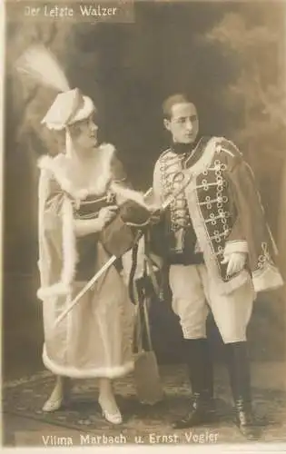 Opera theatre costumes Der Letze Walzer - Vilma Marbach und Erns Vogler
