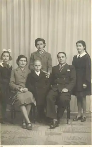 Romania family souvenir photo postcard studio Craiova