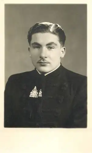 Souvenir photo postcard man portrait costume