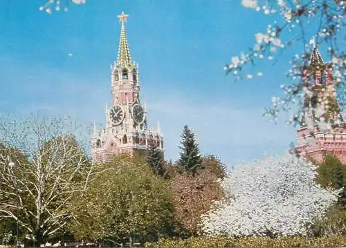 Russia Moscow Spasskaya Bashnya springtime