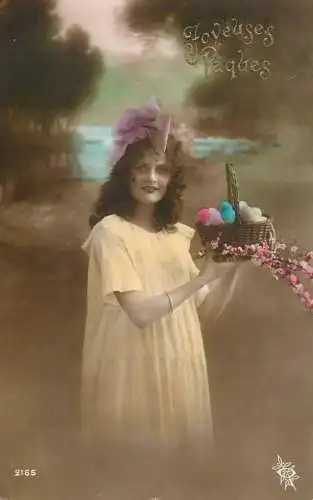 Easter greetings fantaisie Paques coiffure egg basket dress