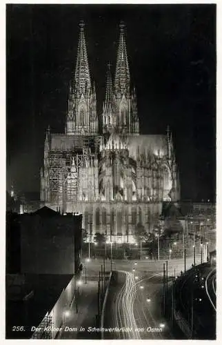Germany Der Kolner Dom von bei Nacht von Osten