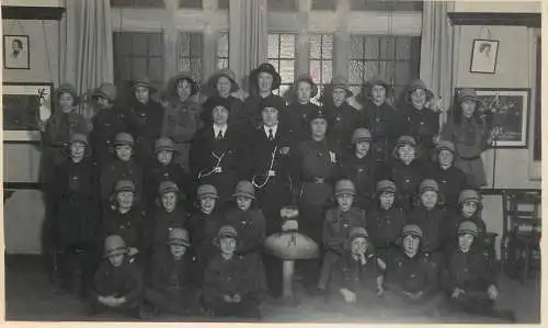 Social history souvenir photo elegant children class reunion uniforms
