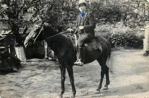 Anonymous persons social history souvenir photo postcard elegant man on horse hat