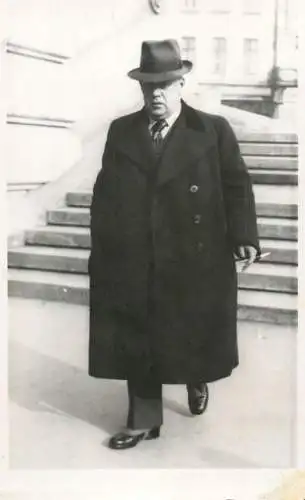 Anonymous persons social history souvenir photo postcard elegant man Romania