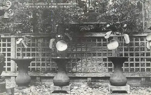 Japan postcard  park vase Koya Okunoingobyo