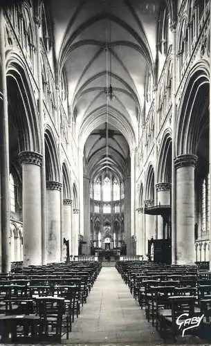 France Sees (Orne) La Cathedrale vue interieure