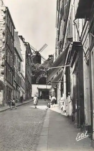 France Paris Vieux Montmartre et Moulin de la Galette