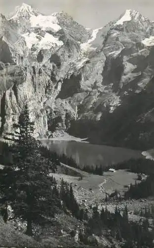 Switzerland Am Oeschinensee mit Blumilsalp