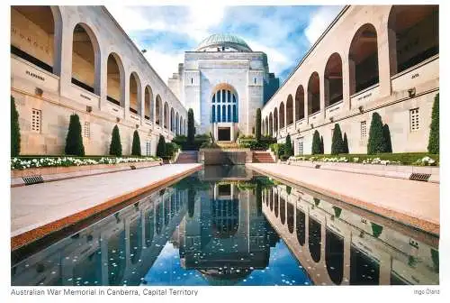 Postcard Australia Australian War Memorial in Canberra