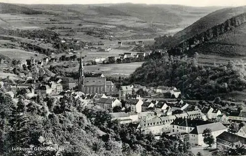 Postcard Germany Gemund Eifel church