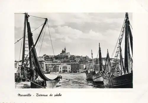 Sailing & navigation themed postcard Marseille fishing vessels