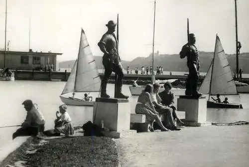Sailing & navigation themed postcard Balaton lake statue Sailing Vessels