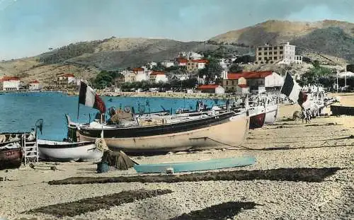 Sailing & navigation themed postcard Banyuls sur mer beach boat