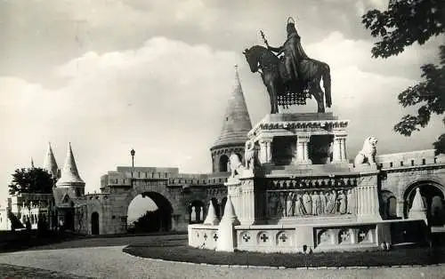 Hungary Budapest Fishers' Bastion & St Stephen's statue monument