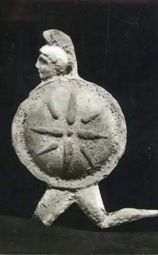 Romania Constanta Muzeul de Arheologie Dobrogea Luptator grec din ceramica aurita sec IV BC
