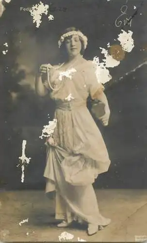 Actress person to identify
