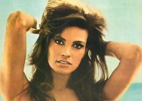 Postcard Stage & screen stars postcard ACIN Romania Raquel Welch