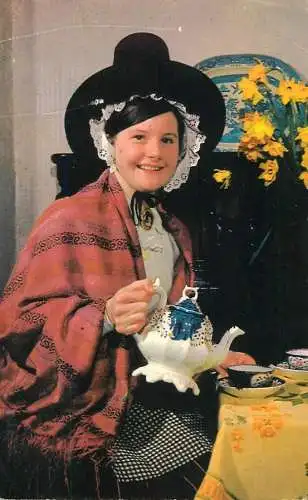 Postcard Wales traditional welsh costumes