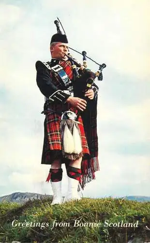 Postcard Scotland Bag piper quilt traditional costume