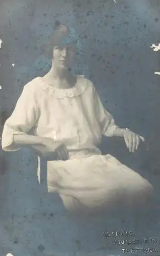 Photograph social history elegance woman coiffure Thetford