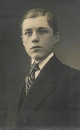 Photograph social history elegant young man coiffure elegance