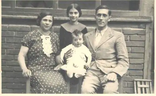 Photograph social history elegant family proud baby unity 1938