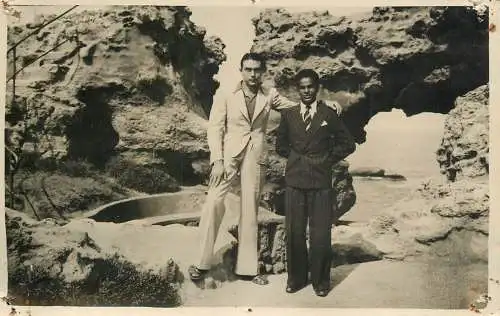 Photograph social history elegant family friend Rochers