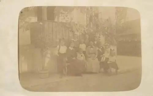 Photograph social history elegant family children unity