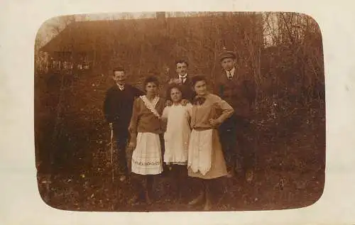 Photograph social history elegance family in nature