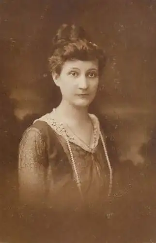 Photograph social history elegant woman pearls coiffure dress Margarete