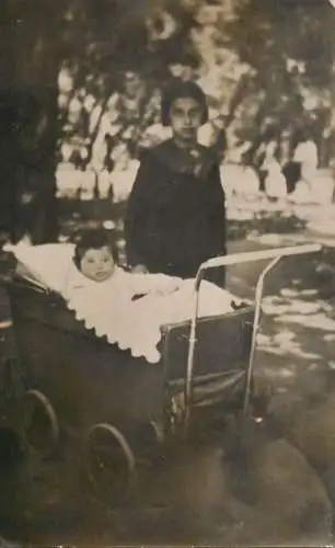 Photograph social history mother and child stroller