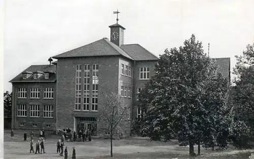 School building backnote FEM House Offembach Hch. Oppermann Bergen